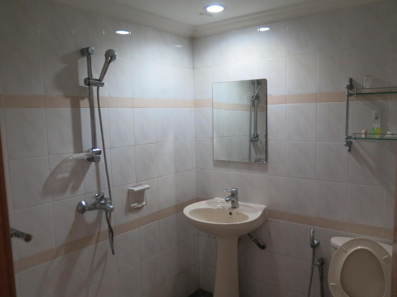 Sea View Resort Hotel & Apartments Kuala Belait Экстерьер фото