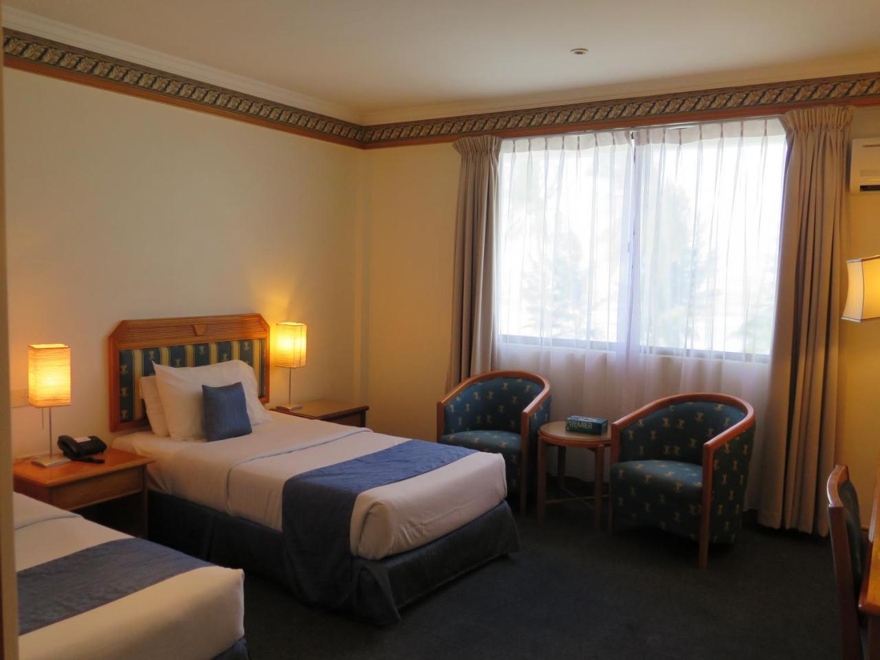 Sea View Resort Hotel & Apartments Kuala Belait Экстерьер фото